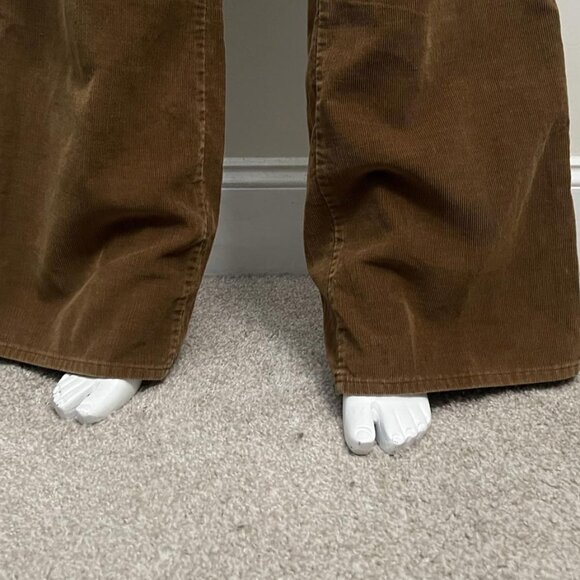 LEVI'S 70'S HIGH WAISTED CORDUROY BELL BOTTOMS - Picture 5 of 13